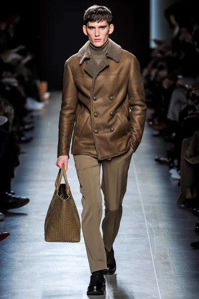 Look 19